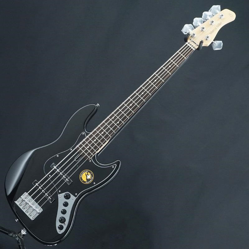 USED_V3_5st_2nd_Generation_(BLK)_03