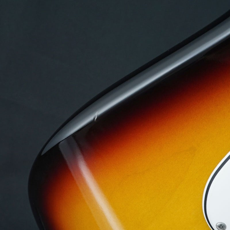USED_Vintage_Custom_1962_Stratocaster_Closet_Classic_(3-Color_Sunburst)_[SN_R110013]_09