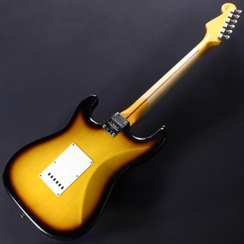 USED_Winter_2022_CS_Evient_Limited_1956_Stratocaster_Journeyman_Relic_(2-Color_Sunburst)_06