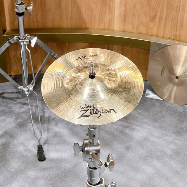 USED_Zildjian_Splash_8_Brilliant_[160g]_01