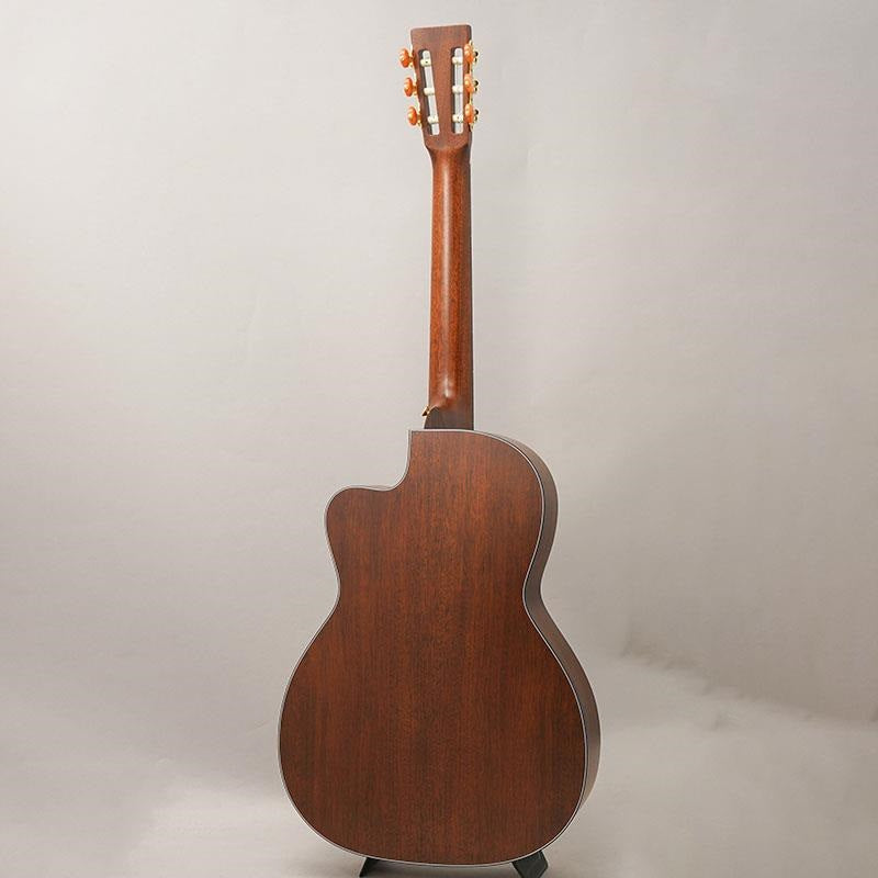 USED_​​000C12-16E_'24_Martin_04