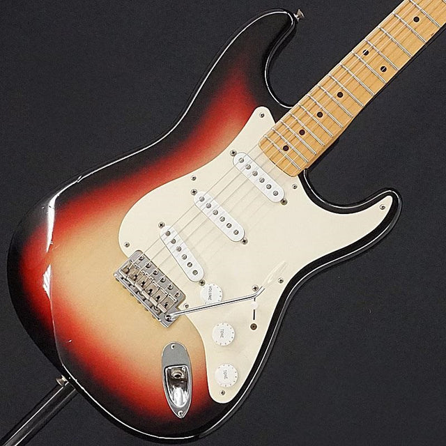 USED_​​1958_Stratocaster_(3-Color_Sunburst)_[SN_CN700648]_Fender_01