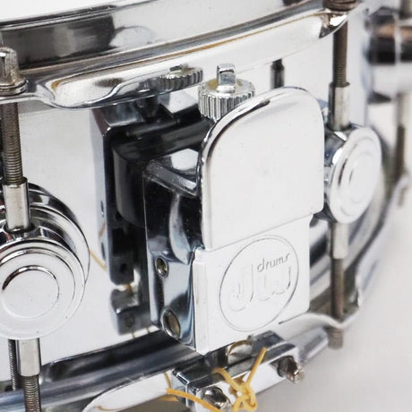 USED_​​90s_Collector's_Series_Steel_14x5_Snare_Drum_05