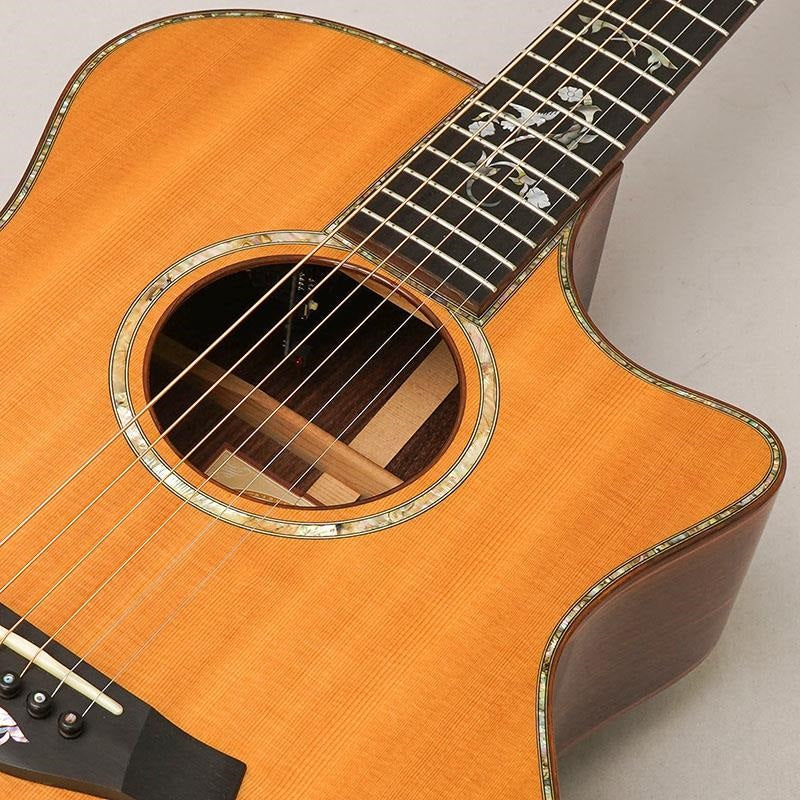 USED_​​914ce'12_ES1_Taylor_07