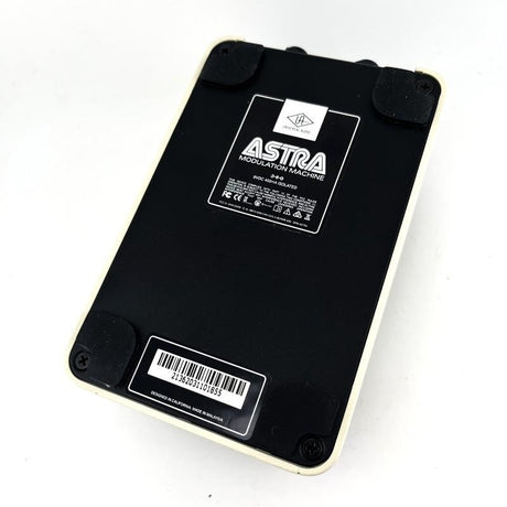 USED_​​ASTRA_MODULATION_MACHINE_(Universal_Audio_UAFX)_02