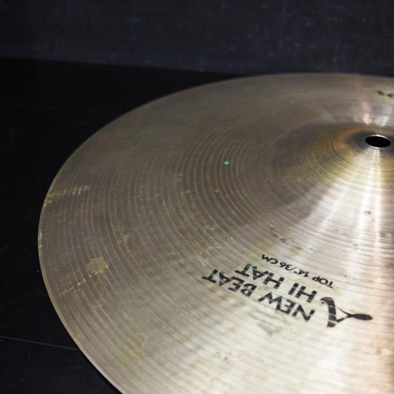 USED_​​A_Zildjian_New_Beat_HiHat_14__pair_[Top__1106g___Bottom__1394g]_09