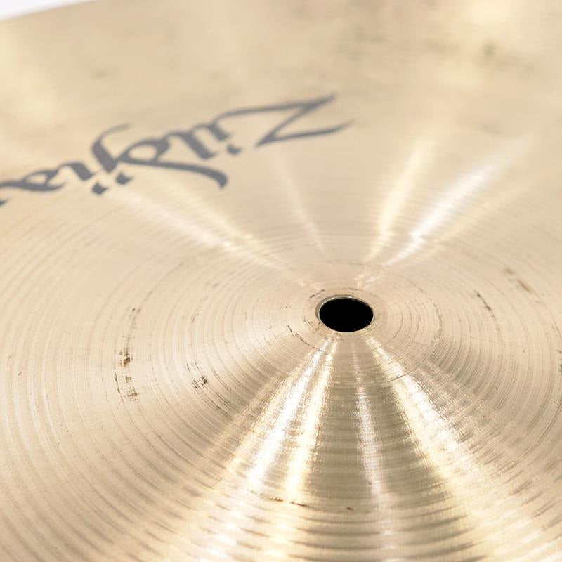 USED_​​A_Zildjian_Swish_16''_[925g]_05