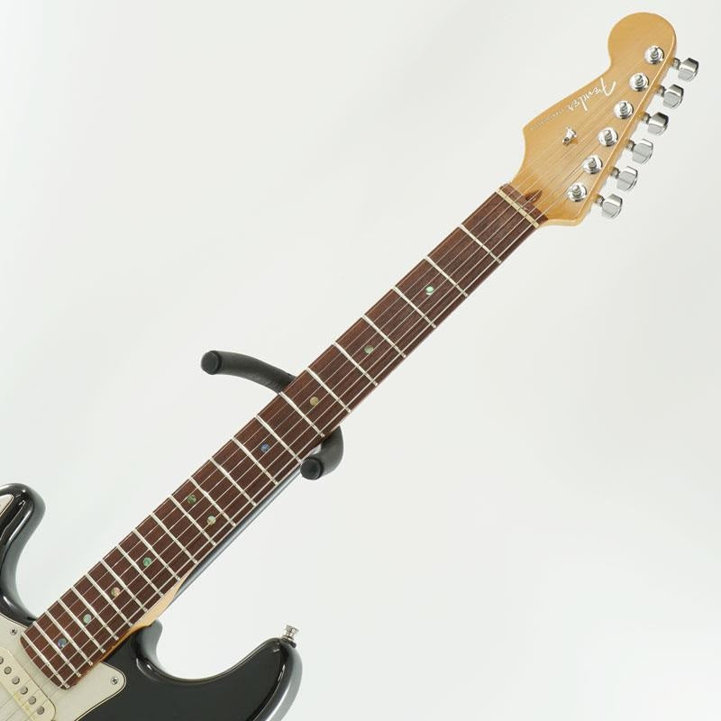USED_​​American_Deluxe_Stratocaster_Left_Handed_(Black_R)_2001_[SN__DZ1147535]_05