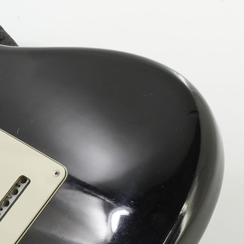 USED_​​American_Deluxe_Stratocaster_Left_Handed_(Black_R)_2001_[SN__DZ1147535]_10