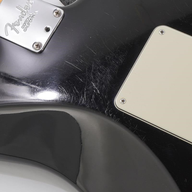 USED_​​American_Deluxe_Stratocaster_Left_Handed_(Black_R)_2001_[SN__DZ1147535]_11