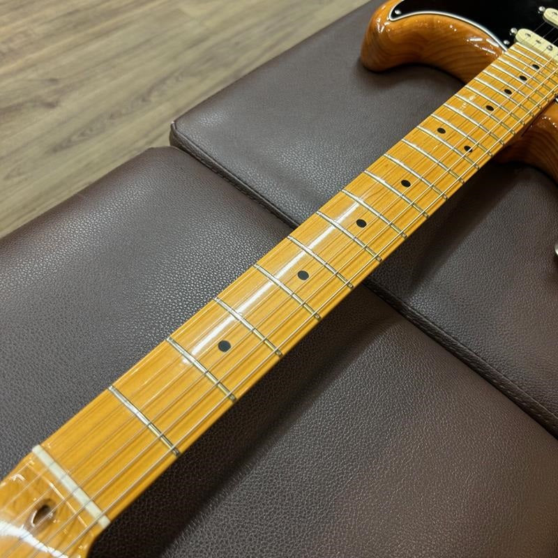 USED_​​American_Professional_II_Stratocaster_HSS_(Roasted_Pine_Maple)_[SN_US22135341]_Fender_11