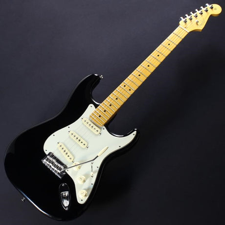 USED_​​American_Professional_II_Stratocaster_(Black_Maple)_02
