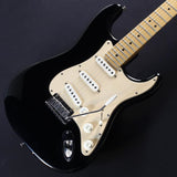 USED_​​American_Stratocaster_(Black_Maple)_03