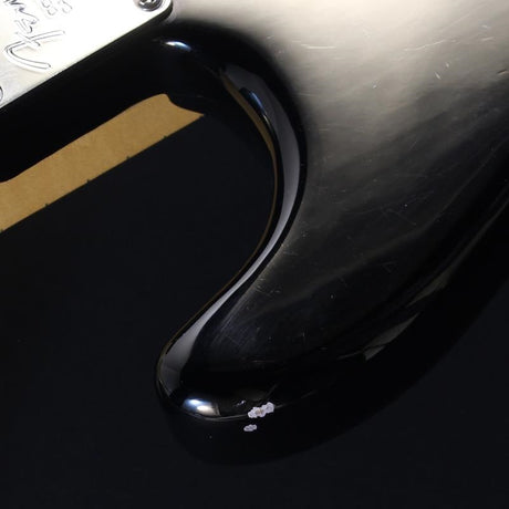 USED_​​American_Stratocaster_(Black_Maple)_09