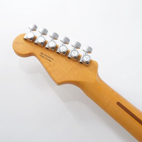 USED_​​American_Ultra_Stratocaster_HSS_(Texas_Tea_Maple)_11