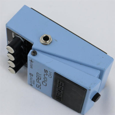 USED_​​CH-1_[SUPER_Chorus]_(BOSS)_Chorus_Pedal_02
