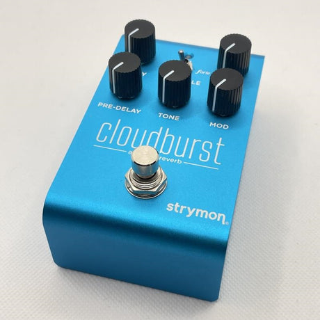 USED_​​Cloudburst_01