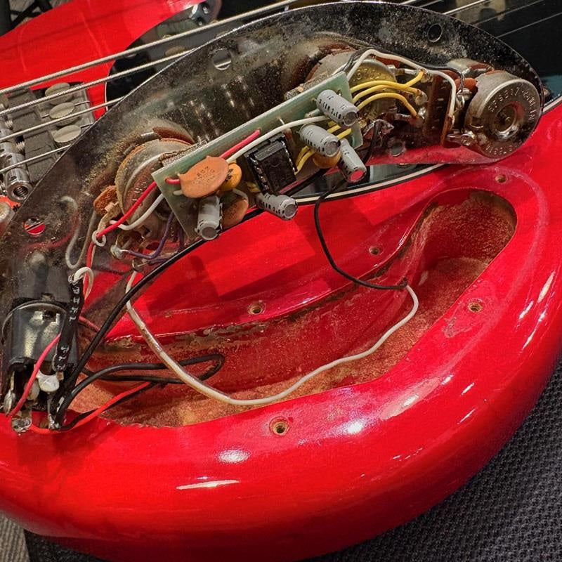 USED_​​Cutlass-I_(Trans_Red)_'83_06