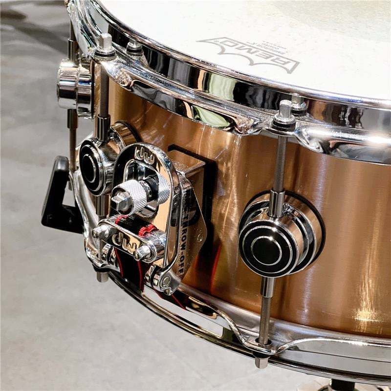 USED_​​DRVZ5514SVC_[Collector's_Series_Brushed_Bronze_Snare_Drum_14×5_5]_02