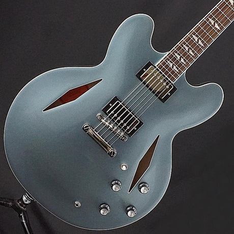 USED_​​Dave_Grohl_DG-335_(Pelham_Blue)_[SN_24071511766]_Epiphone_01