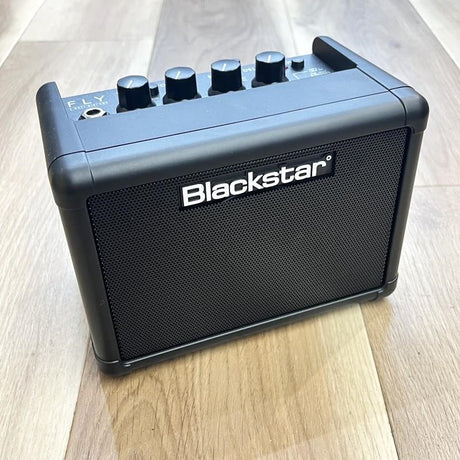 USED_​​FLY3_(Blackstar)_3W_Mini_Amplifier_with_Original_Adapter_Set_01