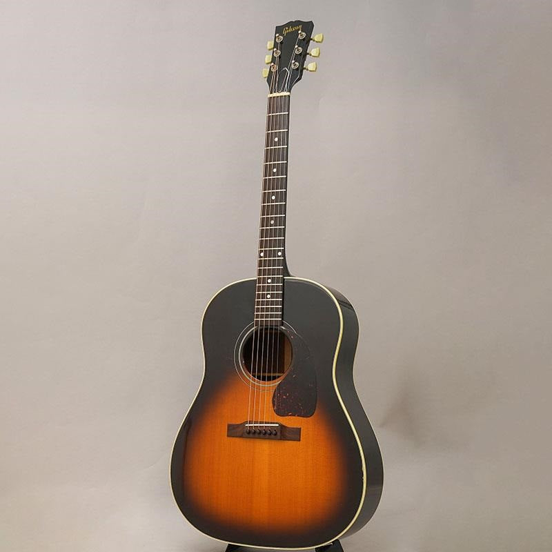 USED_​​J-45_VS_'93_Gibson_03