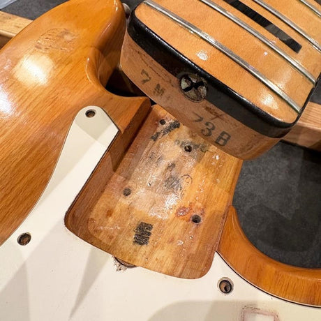 USED_​​Jazz_Bass_(NAT_M)_'73_08