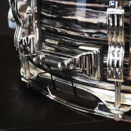 USED_​​Legacy_Maple_Snare_Drum_14x5_[Vintage_Black_Oyster]_07
