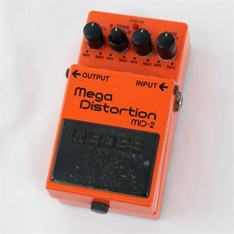 USED_​​MD-2_[Mega_Distortion]_(BOSS)_Distortion_Pedal_01