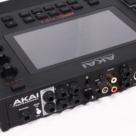 USED_​​MPC_LIVE_II_04