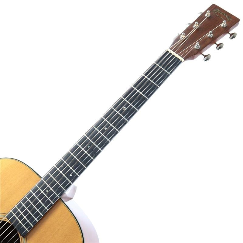 USED_​​Martin_D-18V_(2011_model)_04