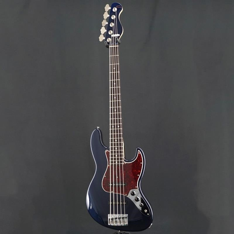 USED_​​Standard_Series_Beta_J5_(Mercedes_Blue)_03