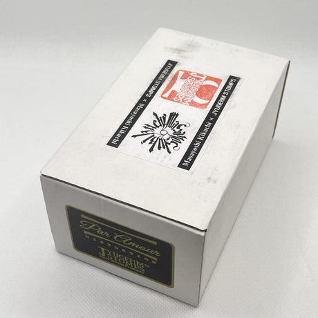 USED_​​Three_Amour_03