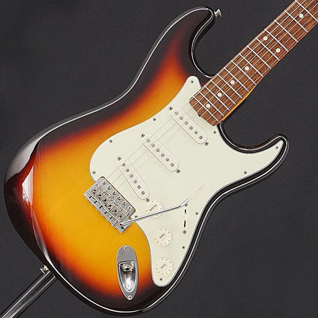 USED_​​Traditional_60s_Stratocaster_(3-Color_Sunburst)_[SN_JD17042977]_Fender_01