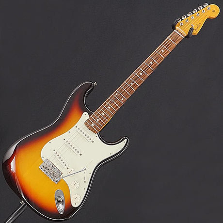 USED_​​Traditional_60s_Stratocaster_(3-Color_Sunburst)_[SN_JD17042977]_Fender_03