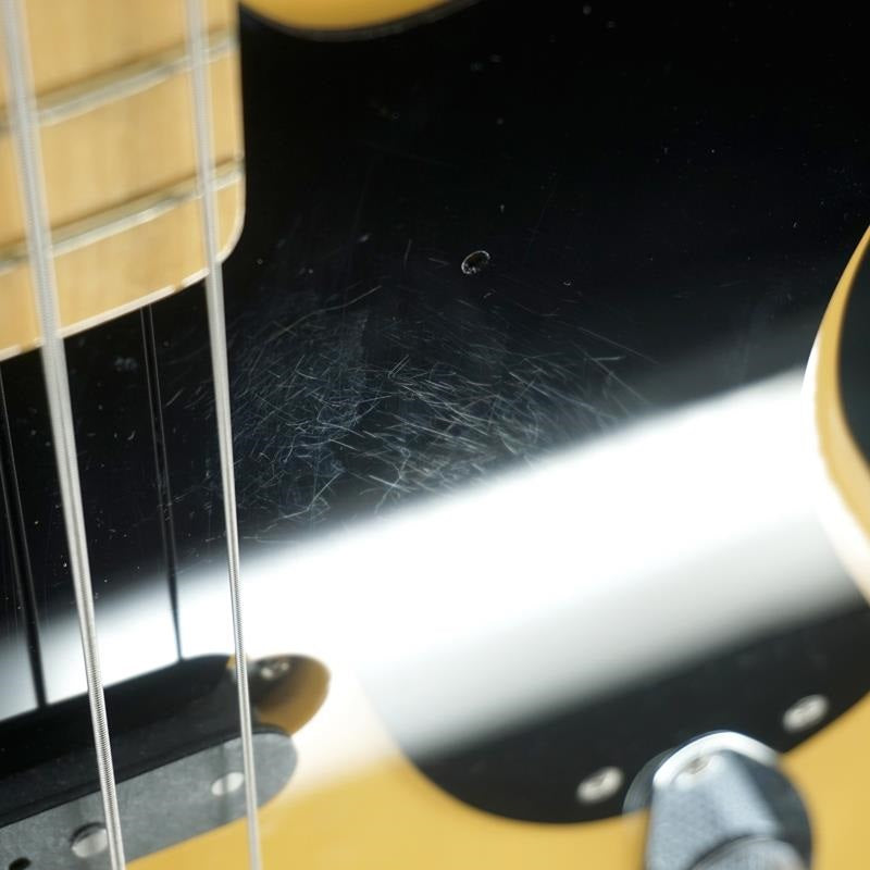 USED_​​Traditional_Original_50s_Precision_Bass_(Butterscotch_Blonde)_09