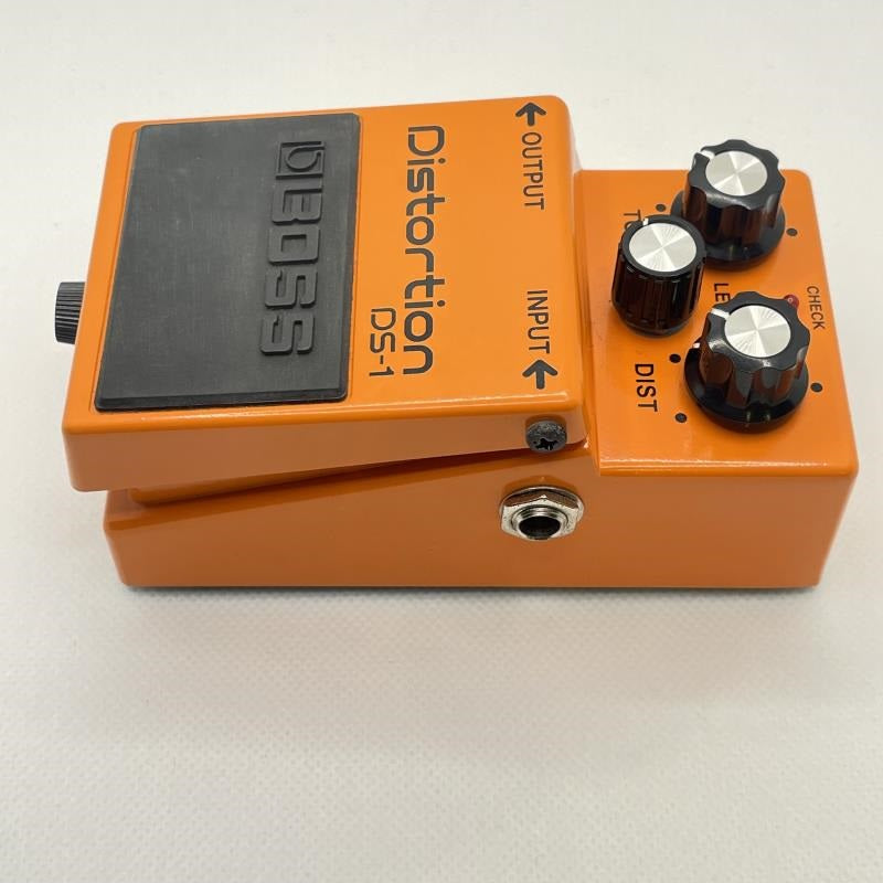 USED_​​Used_DS-1_03