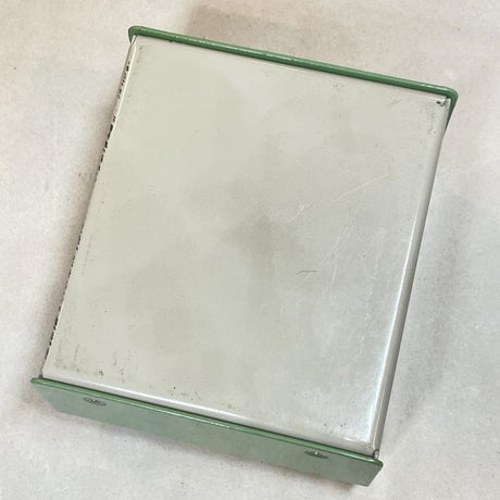 USED_​​Used_FLWR_02