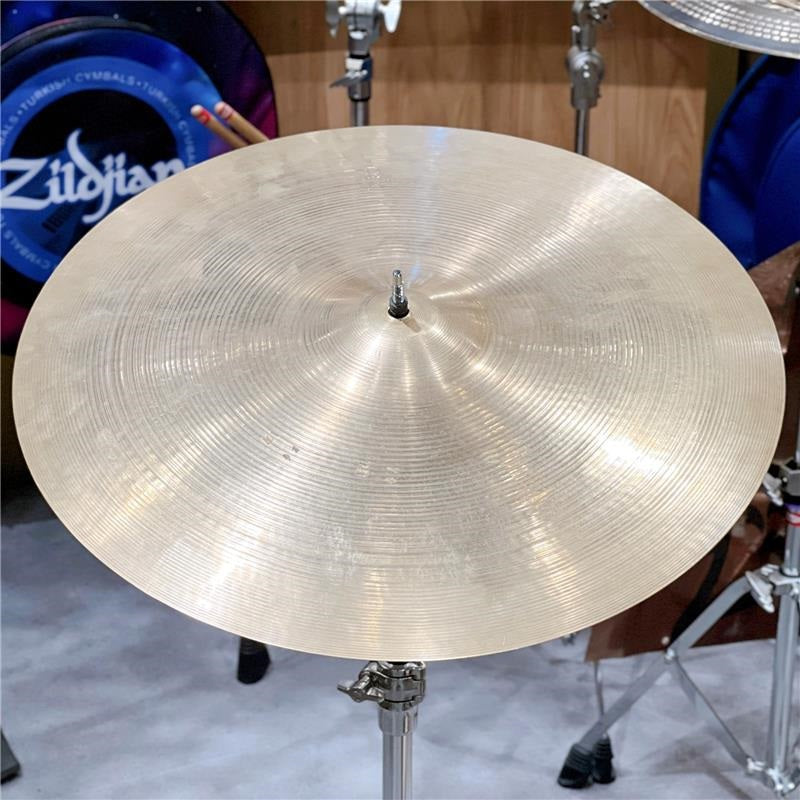USED_​​Used_Item_A_Zildjian_Ride_20_[2775g]_01