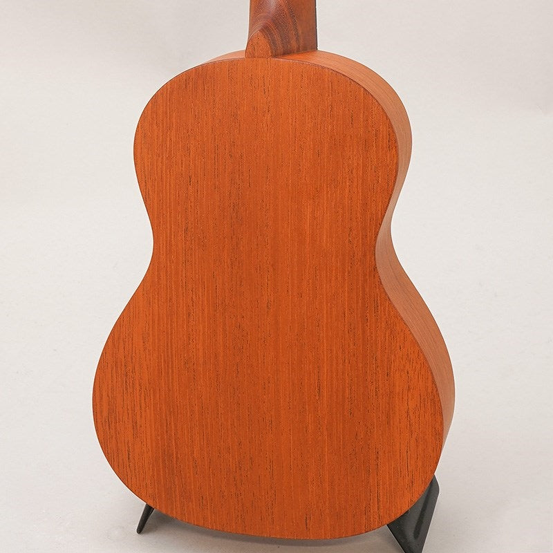 UT-M1_(Japanese-made_tenor_ukulele)_by_K_Yairi_02