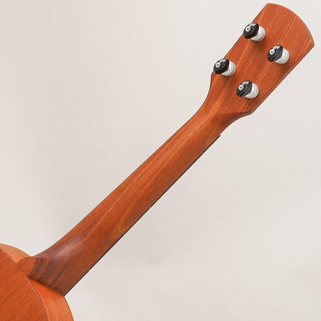 UT-M1_(Japanese-made_tenor_ukulele)_by_K_Yairi_11