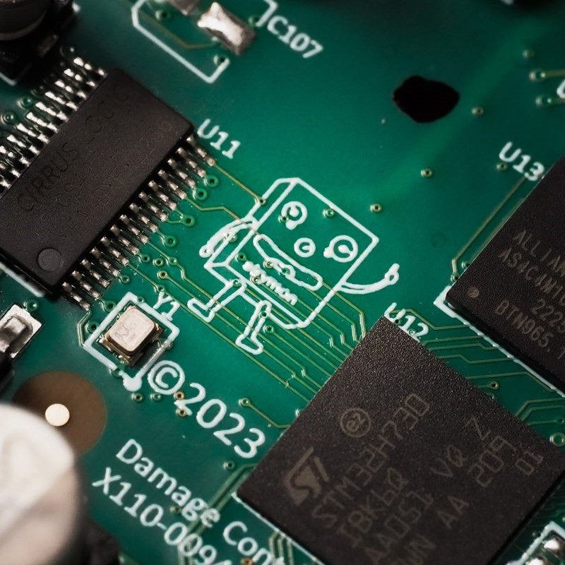 UltraViolet_[Vintage_Vibe]_(Strymon)_Tremolo_Vibrato_04