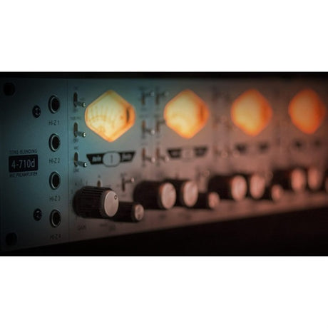 Universal_Audio_4-710D_(Vacuum_Tube_Solid_State_Blend_4-Channel_Preamp)_(Official_Japanese_Product)_03
