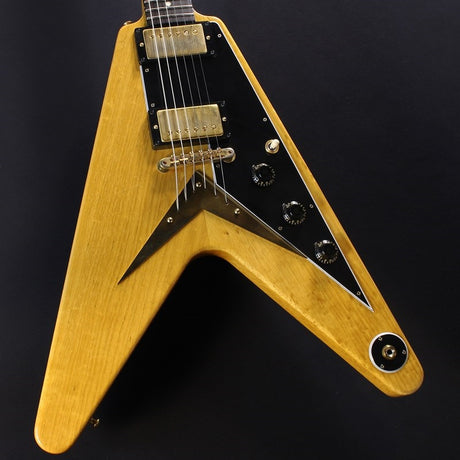 Used_1958_Korina_Flying_V_Reissue_VOS_(Natural_with_Black_Pickguard)_#8_3939_01