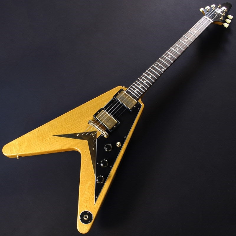 Used_1958_Korina_Flying_V_Reissue_VOS_(Natural_with_Black_Pickguard)_#8_3939_02