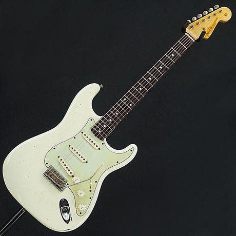Used_1960_Fender_Stratocaster_Relic_(Olympic_White)_[SN_R35126]_03