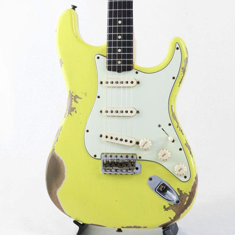 Used_1961_Fender_Stratocaster_Heavy_Relic_2022_(Graffiti_Yellow)_[SN_R122177]_01