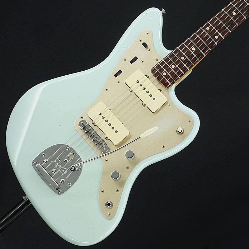 Used_1962_Fender_Jazzmaster_Journeyman_Relic_(Sonic_Blue)_[SN_CZ534431]_01