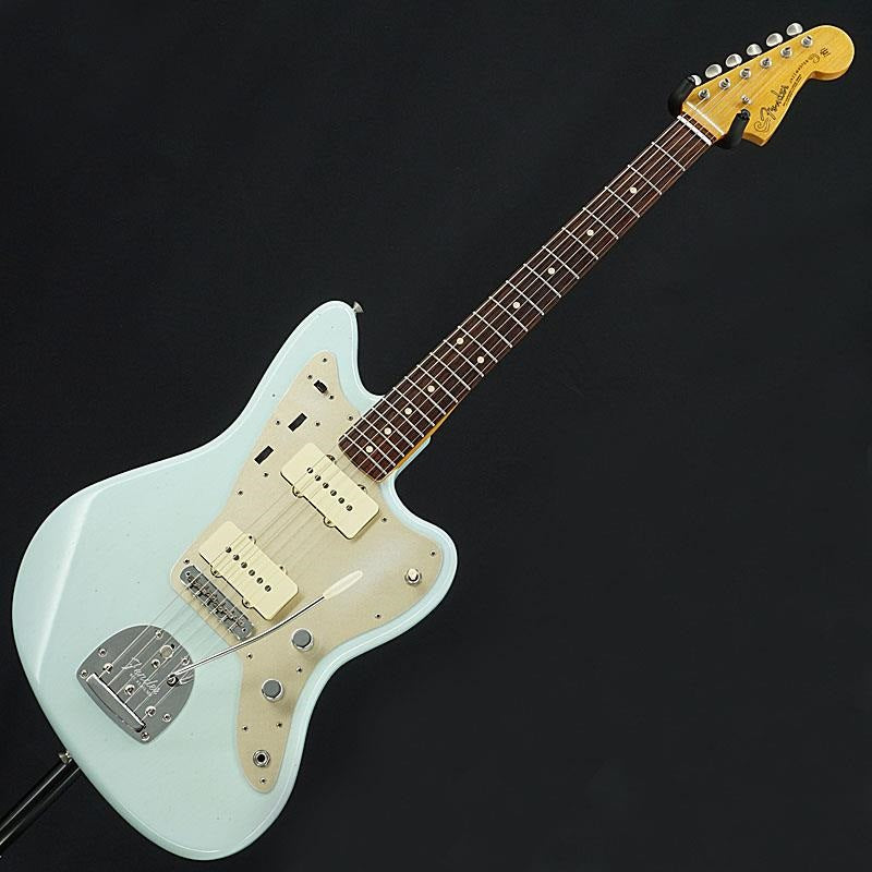 Used_1962_Fender_Jazzmaster_Journeyman_Relic_(Sonic_Blue)_[SN_CZ534431]_03