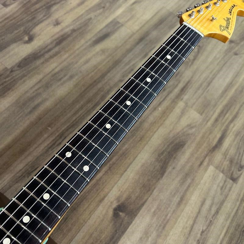 Used_1962_Jaguar_NOS_(Surf_Green)_[SN_R68837]_Fender_10